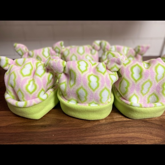 The Miami Nice Collection: Heather Bailey Pocket Book Microfleece - Picture 2 of 9